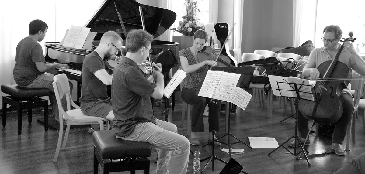 Musiker bei der Probe für ein Kammerkonzert