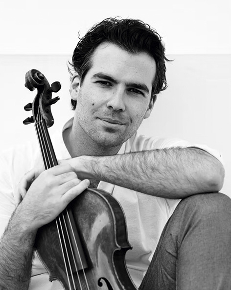 Der Bratschist Marc Sabbah, fotografiert von Sarah Wijzenbeek