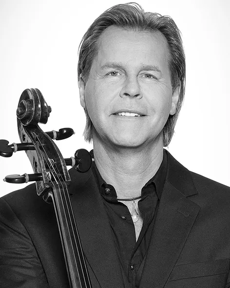 Der Cellist Christopher Franzius, fotografiert von NDR Julia Knop